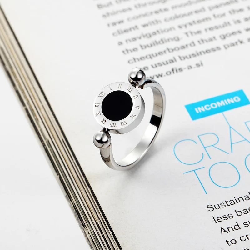 Classic Design Can Be Rotated Enamel and Shell Roman Numeral Beautiful Woman Ring Stainless Steel Brand Ring Jewelry for Women